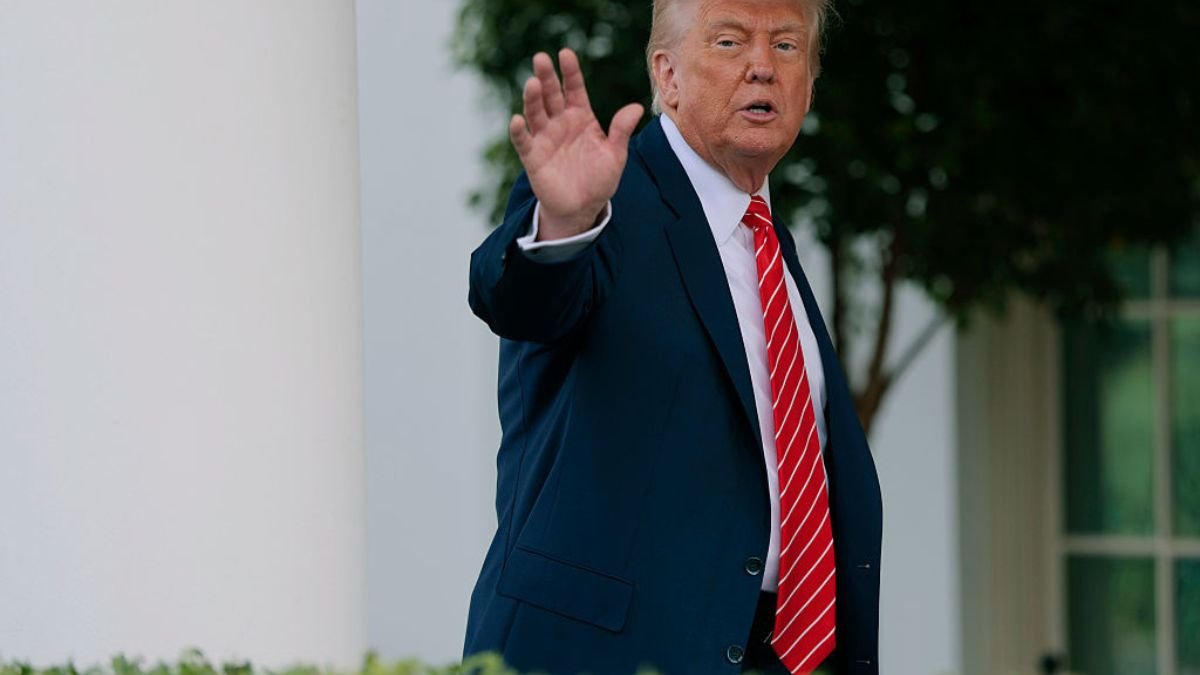 ‘A judicial coup’: Trump advisers rage as president rejects multiple lifelines from markets, voters, and courts on disastrous tariff policy